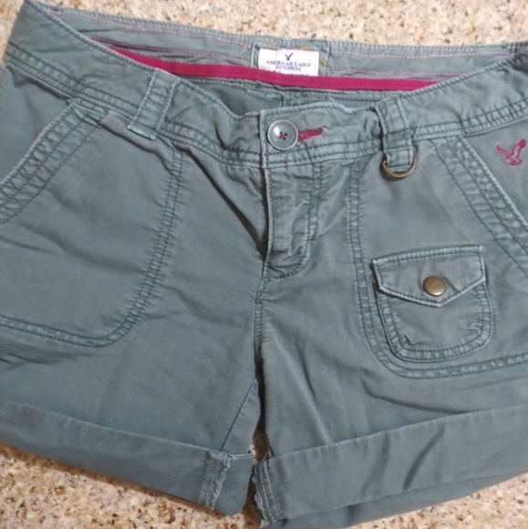 American Eagle Outfitters Pants - 🇺🇸American Eagle🇺🇸 army green adorable shorts
